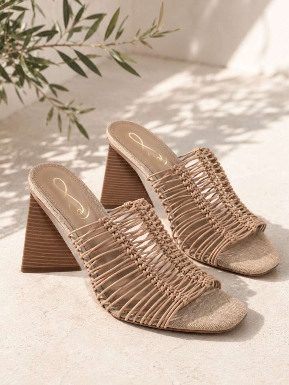 SAM EDELMAN Laurette Triangle Block Heeled Sandal in Beige Size 7.5